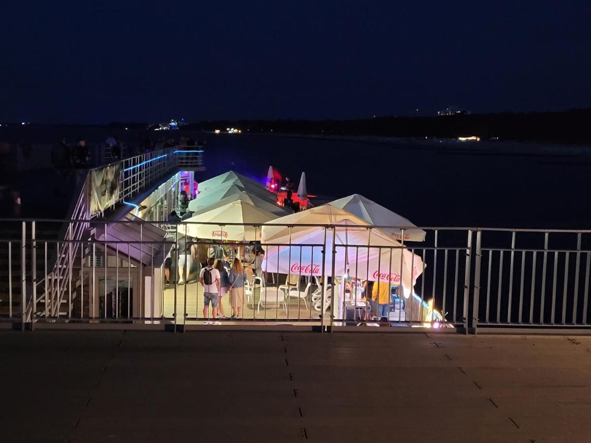 Apartament Comfort Del Mar V 코워브제크 외부 사진